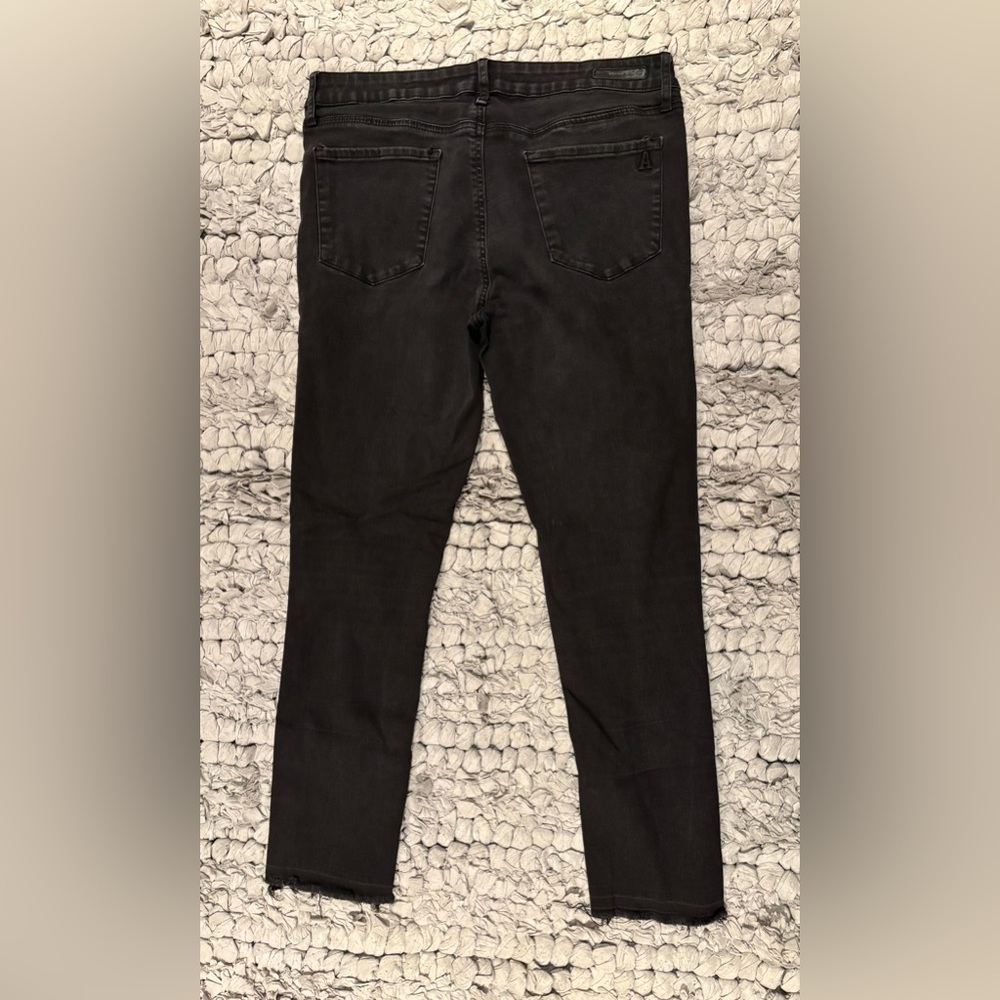 Articles Of Society Faded Black Skinny Jeans with Raw Hem - Picture 4 of 9